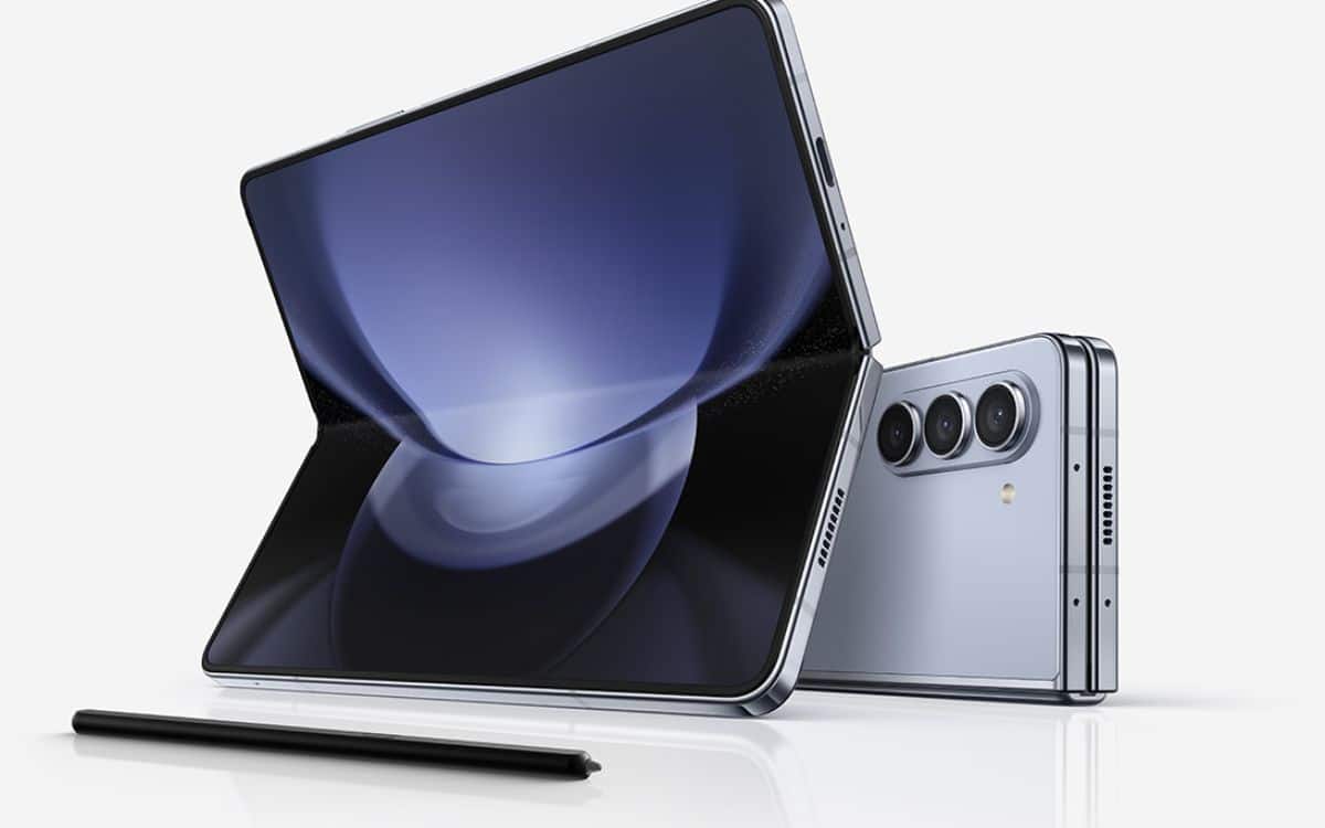 samsung smartphone pliable en trois