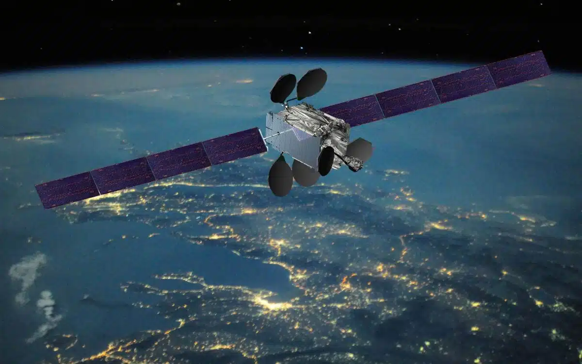 satellite Intelsat 33E Boeing explosion