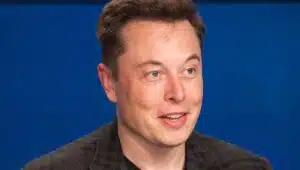 Elon Musk recrute « des rebelles » pour travailler gratuitement plus de 80 heures par semaine