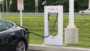 Tesla : les Superchargeurs sont encore plus rapides avec cette mise à jour